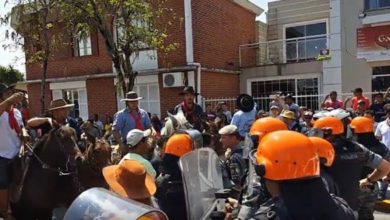 Protesto contra o exame do mormo em santiago rs