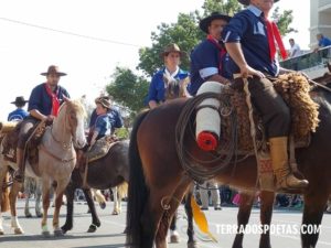 Desfile de encerramento da semana farroupilha