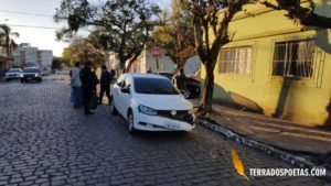 Acidente de trânsito na rua Barão do Ladário com Treze de Maio