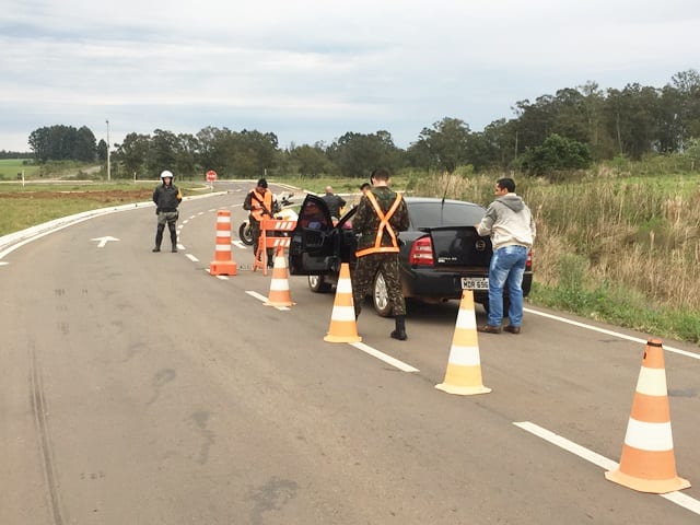 Santiago (RS): 1ª Bda C Mec Participa da Operação Fronteira Sul